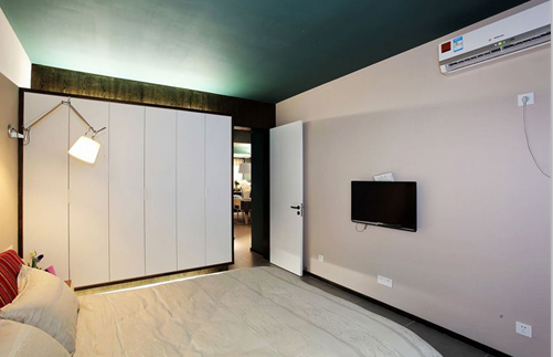 黑白衣柜回归经典 简约优雅正当时